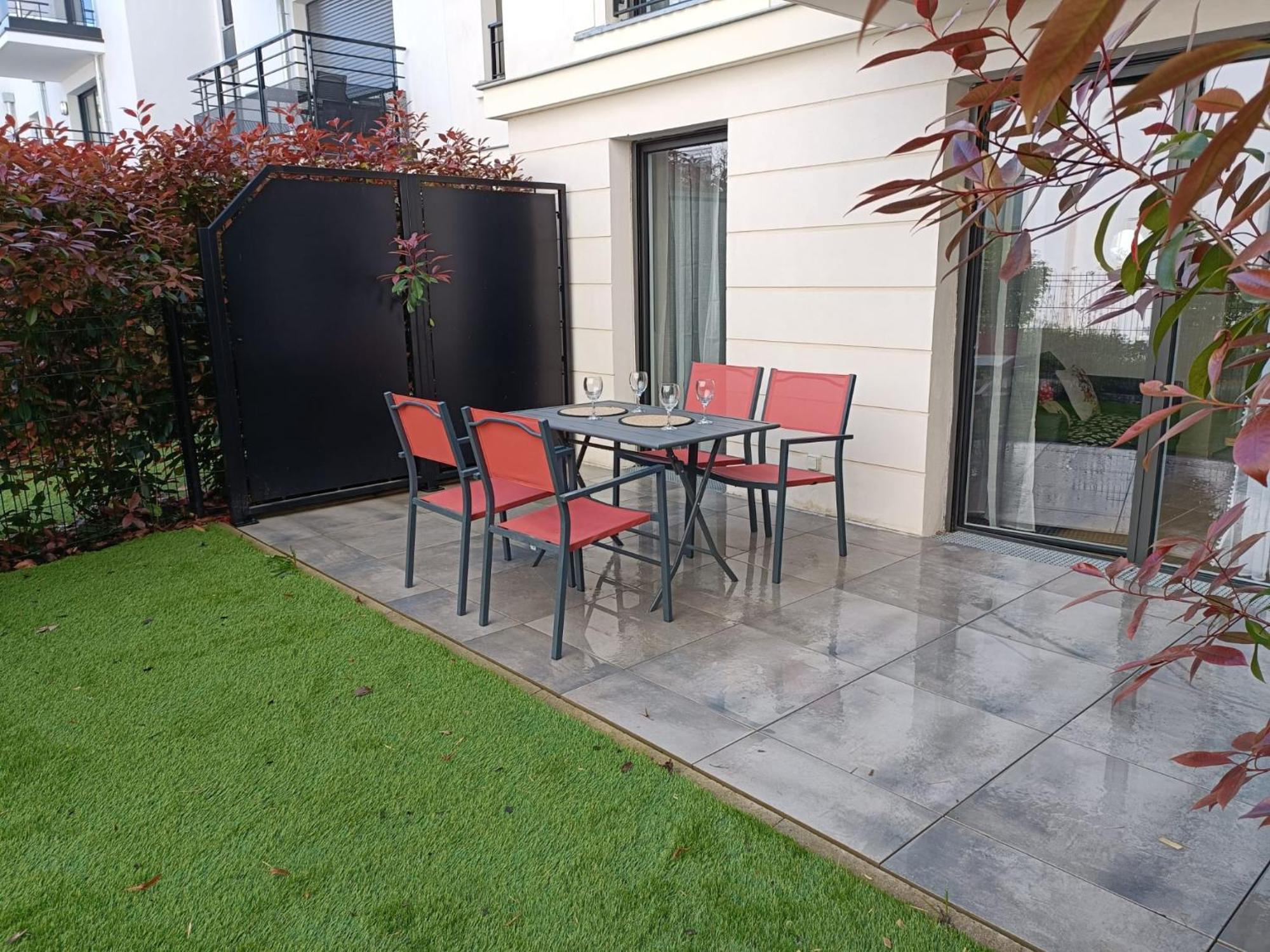 Disney - Paris 5 Min De Disney - Pk Prive Gratuit - 4 Personnes - Terrasse Jardin Chessy  Eksteriør billede